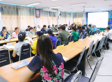 การประชุมคณะอนุกรรมการส่งเสริมและพัฒนาอาชีพตามนโยบายที่ดินแห่งชาติ (คทช.) สำนักงานสหกรณ์จังหวัดนครศรีธรรมราช ครั้งที่ 1/2568 โดยมีหัวหน้าส่วนราชการ และหน่วยงานเอกชนที่เกี่ยวข้อง พร้อมด้วย นายศิวกร ศรีภักดี สหกรณ์จังหวัดนครศรีธรรมราช คณะทำงานและเลขานุการ ... พารามิเตอร์รูปภาพ 20